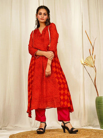 Elegant Red Geometric Print Co-ord Set with Lace Detailing