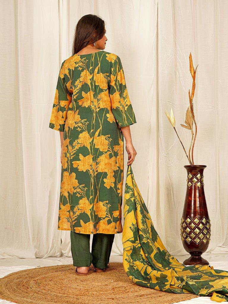 Floral Print Chanderi Kurta Pant Set with Dupatta with Thread work on Neck line - Green
