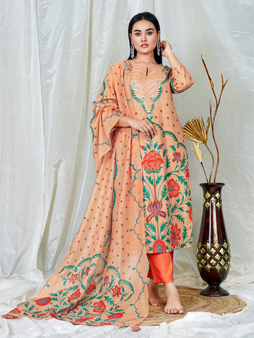Peach Floral Embroidered Kurta Set with Scalloped Dupatta – Festive Ethnic Wear | EarthOfab